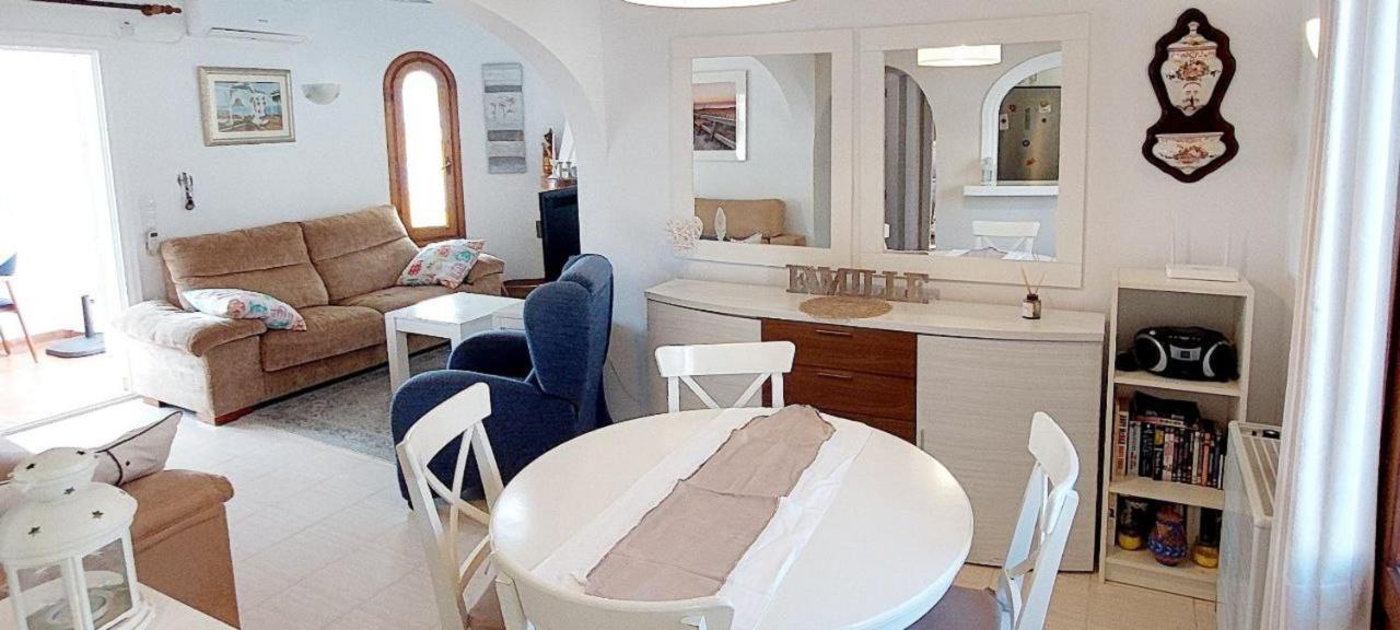 Villa Totalmente Independiente Con Piscina Comunitaria Calpe Kültér fotó